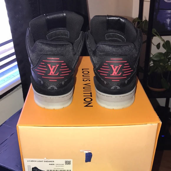 Authentic Louis Vuitton Trainer Sneakers 'Black Monogram Red' - Picture 3 of 3
